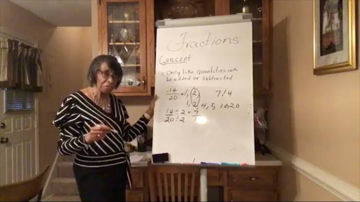 89-Year-Old Exceptional Woman Comes Out Of Retirement To Teach Mathematics, Achieves 70 Years Of Being A Teacher